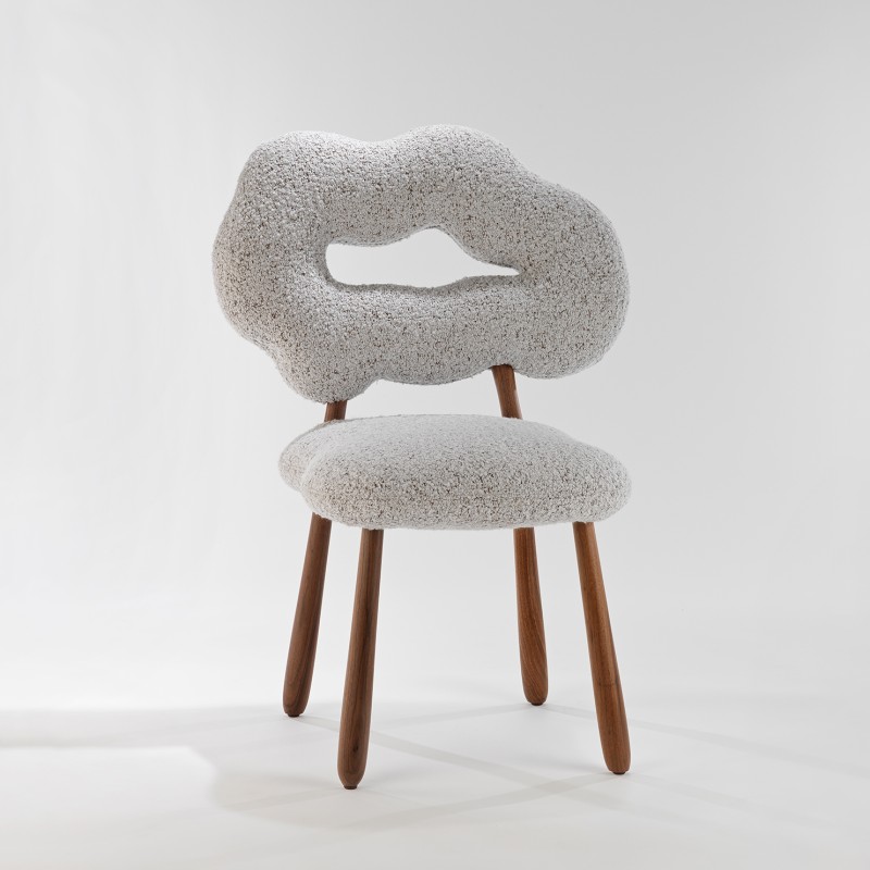 <a href="https://www.galeriegosserez.com/artistes/donnersberg-emma.html">Emma Donnersberg</a> - Cloud Chair Cirrus - Walnut